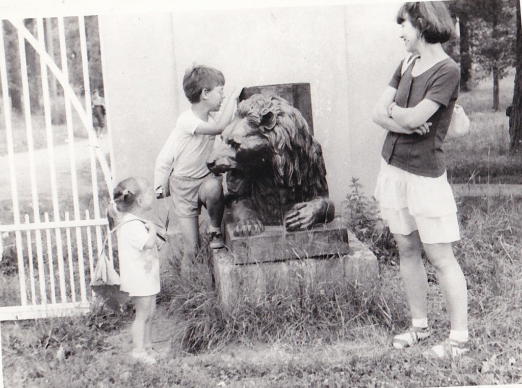 This image has an empty alt attribute; its file name is scn1589680163166-e1589848185250.jpg